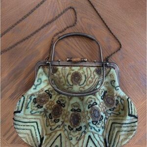 Elegant Vintage Green Handbag